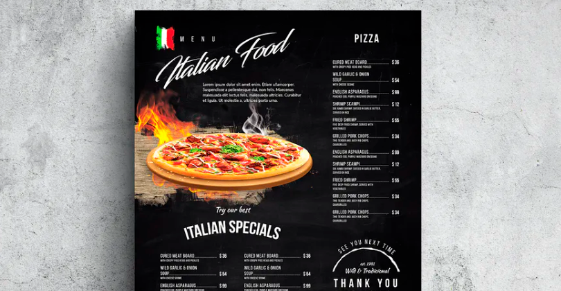 Cardápio preto com pizza suculenta saindo do forno.